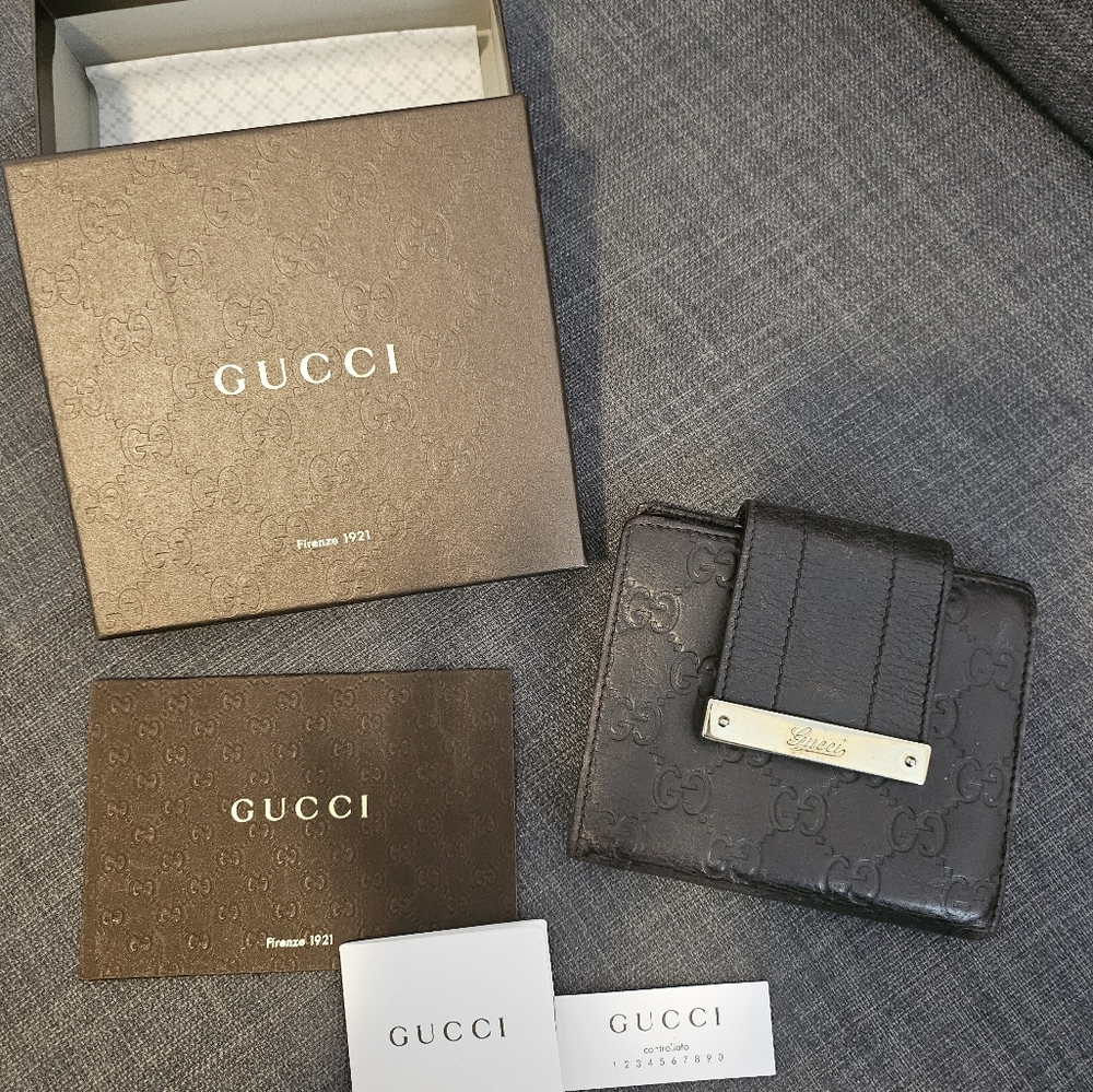 Gucci brown Guccissima compact leather wallet